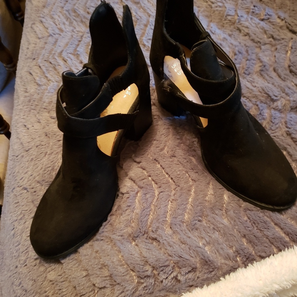 Black Suede Block Heet Cut Out Booties
